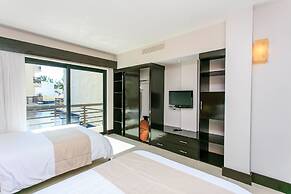 Aldea Thai by Playa Moments