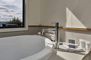 Tamar River Apartments