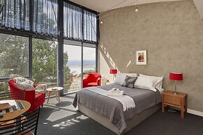 Tamar River Apartments