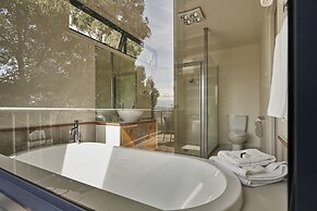 Tamar River Apartments