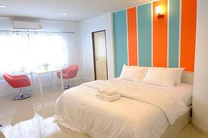 Juntima Place at Amphawa