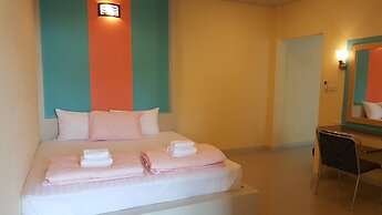 Juntima Place at Amphawa