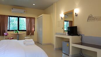 Juntima Place at Amphawa
