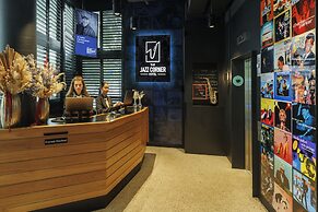 Avani Melbourne Jazz Corner Residences