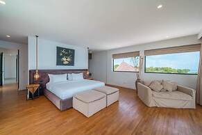 La Joya Balangan Resort