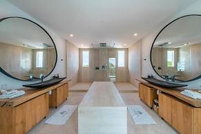 La Joya Balangan Resort