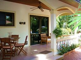 Coconut Paradise Holiday Villas