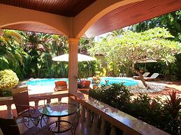 Coconut Paradise Holiday Villas