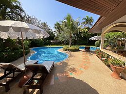 Coconut Paradise Holiday Villas