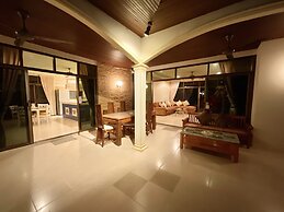 Coconut Paradise Holiday Villas