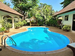 Coconut Paradise Holiday Villas