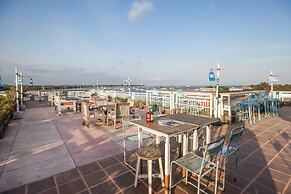 Paras Paros Marina Lodge