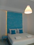 Paras Paros Marina Lodge