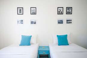 Paras Paros Marina Lodge