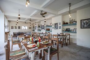 Paras Paros Marina Lodge