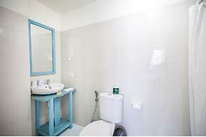 Paras Paros Marina Lodge