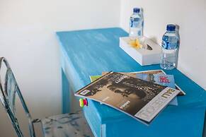 Paras Paros Marina Lodge