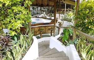 Guindulman Bay Tourist Inn