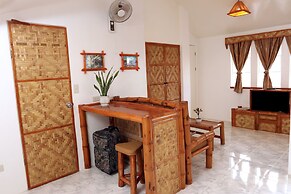 Guindulman Bay Tourist Inn