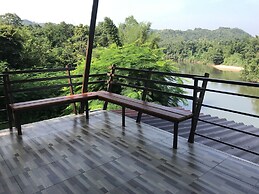 Kwainoy Riverpark & Resort