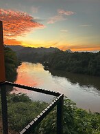 Kwainoy Riverpark & Resort
