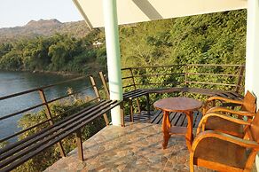 Kwainoy Riverpark & Resort