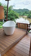 Kwainoy Riverpark & Resort