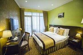 Colosseum Marina Hotel