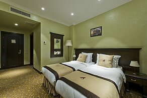 Colosseum Marina Hotel