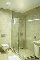 Colosseum Marina Hotel