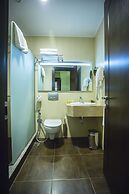 Colosseum Marina Hotel