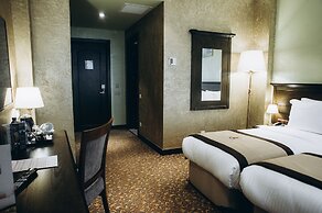 Colosseum Marina Hotel