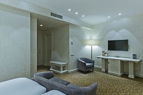 Colosseum Marina Hotel