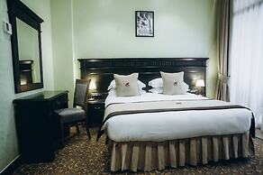 Colosseum Marina Hotel