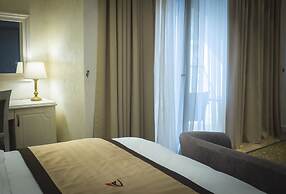 Colosseum Marina Hotel