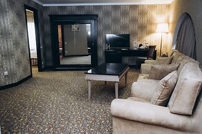 Colosseum Marina Hotel