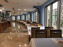 Colosseum Marina Hotel