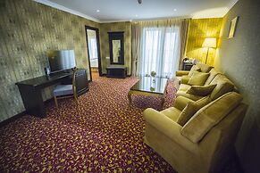 Colosseum Marina Hotel