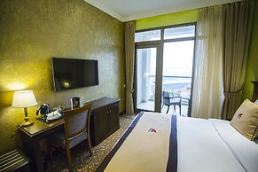 Colosseum Marina Hotel