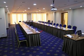 Colosseum Marina Hotel