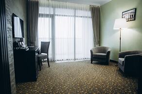 Colosseum Marina Hotel