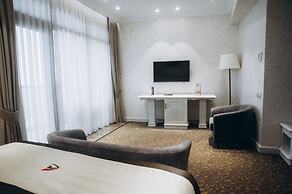 Colosseum Marina Hotel