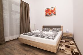 Mała Italia Apartments