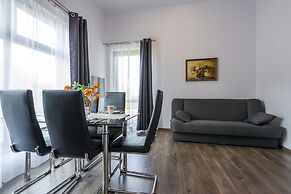 Mała Italia Apartments