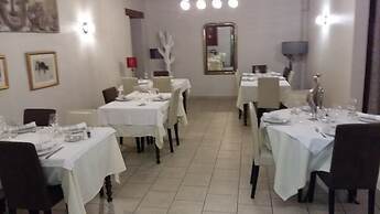 Hôtel la Poularde