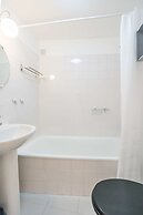 Comfortable and Trendy Lisbon Apartment