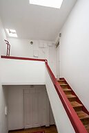 Comfortable and Trendy Lisbon Apartment