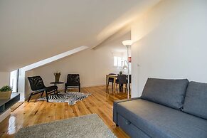 Comfortable and Trendy Lisbon Apartment