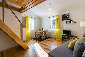 Lisbon Cosy in the Castle Apartment