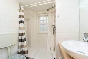 Lisbon Cosy in the Castle Apartment